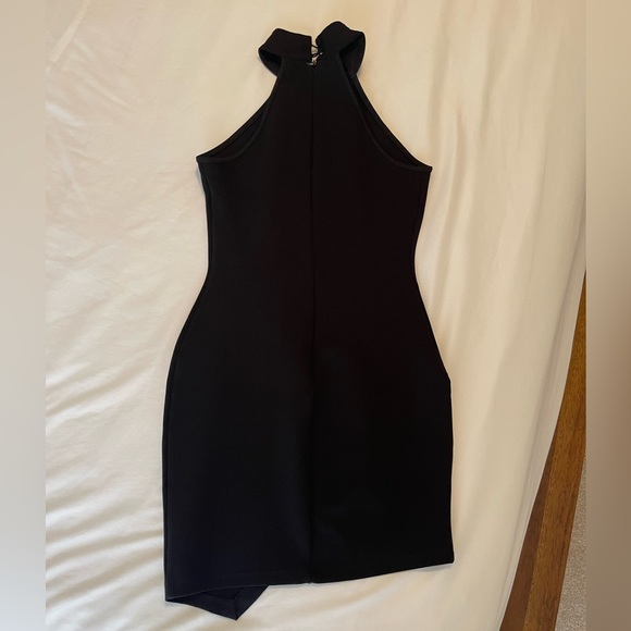 superdown 🖤🖤 Bestselling Tegan Wrap Mini Dress in Black - XXS - Picture 4 of 7